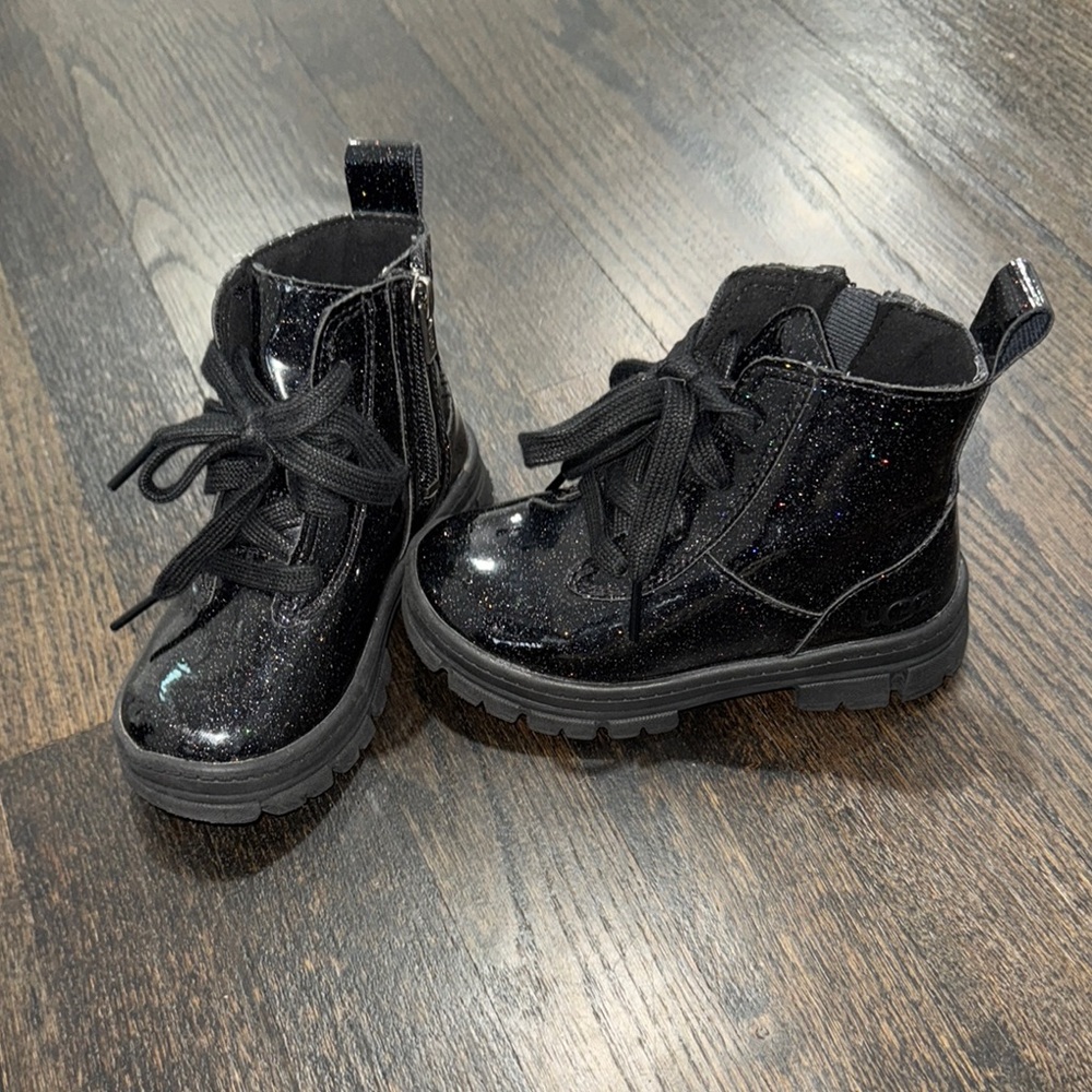 Kids Black Glitter Ugg Boots